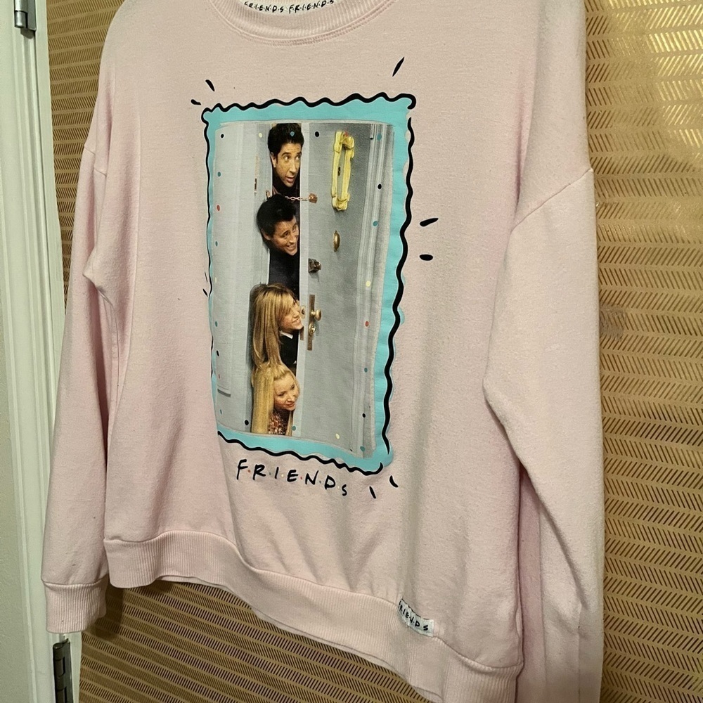 VINTAGE~FRIENDS”PINK TEE~LG - Picture 7 of 8
